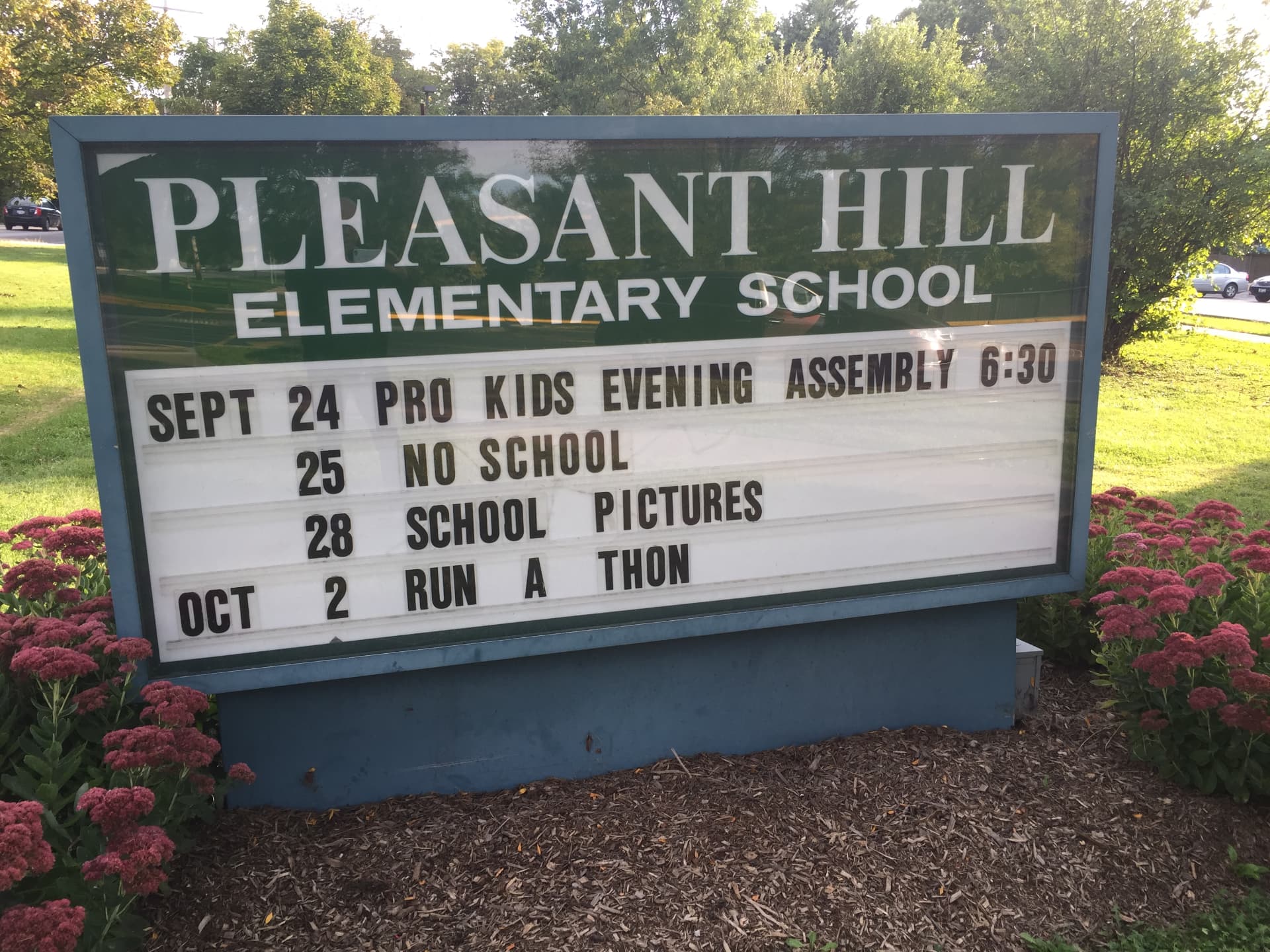 A Pleasant Hill Elementary school sign referencing The Pro-Kids Show